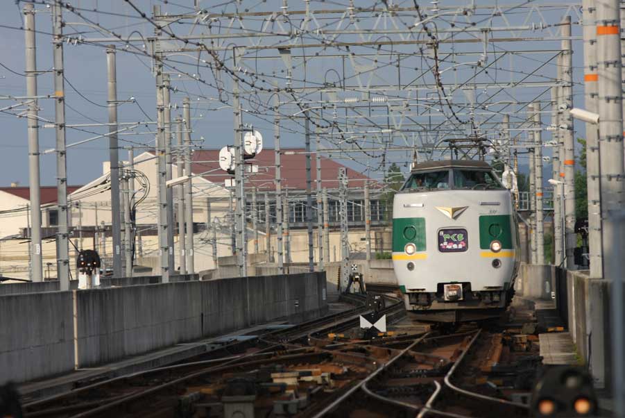 山陰本線出雲市駅　381系特急「やくも」