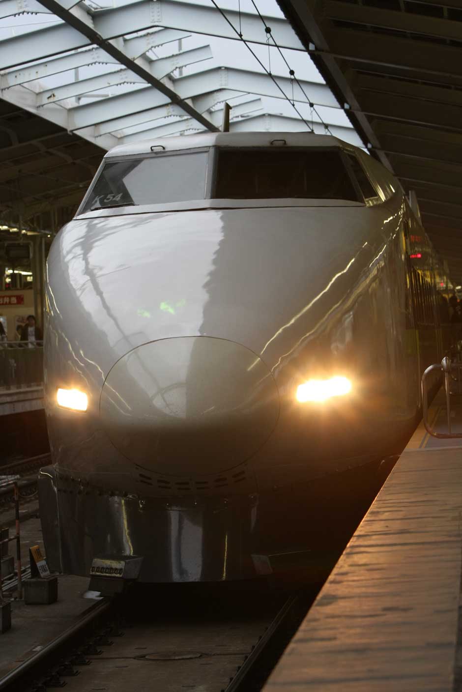 東海道・山陽新幹線100系　新大阪駅