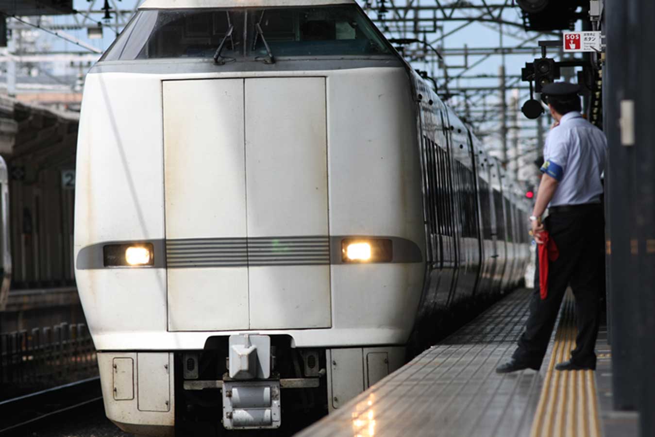 京都駅　683系特急「サンダーバード」