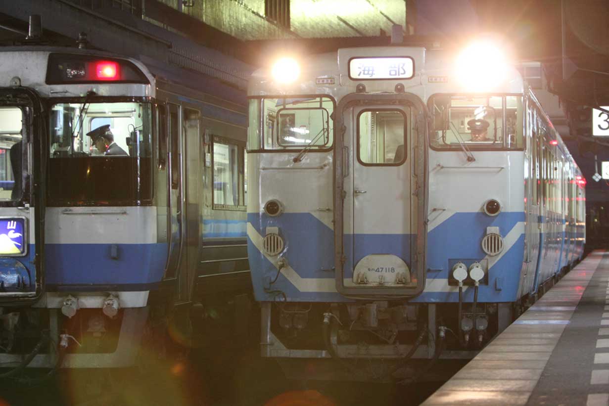 牟岐線徳島駅　キハ47普通列車