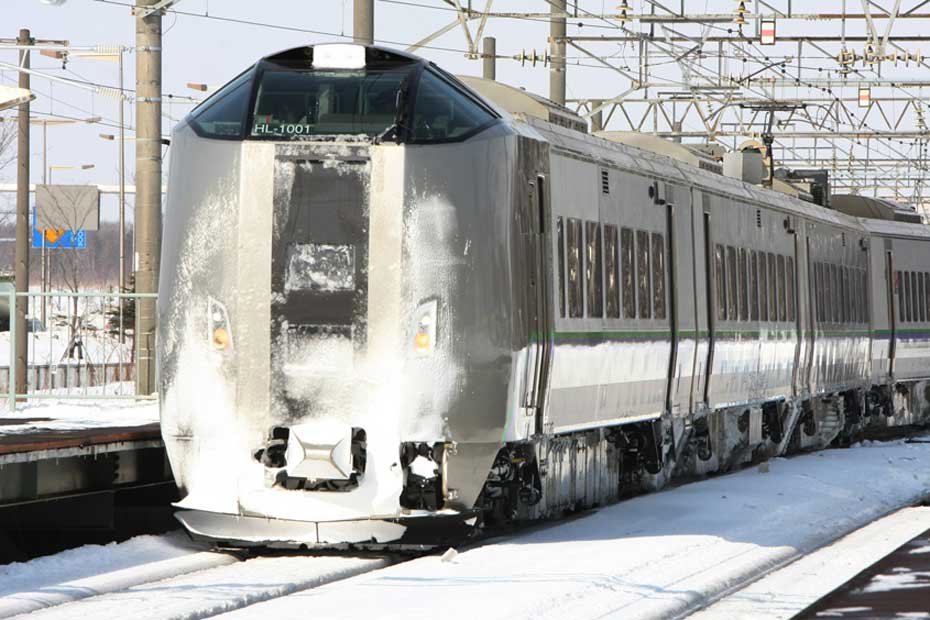 千歳線南千歳駅　789系1000番台「快速エアポート」