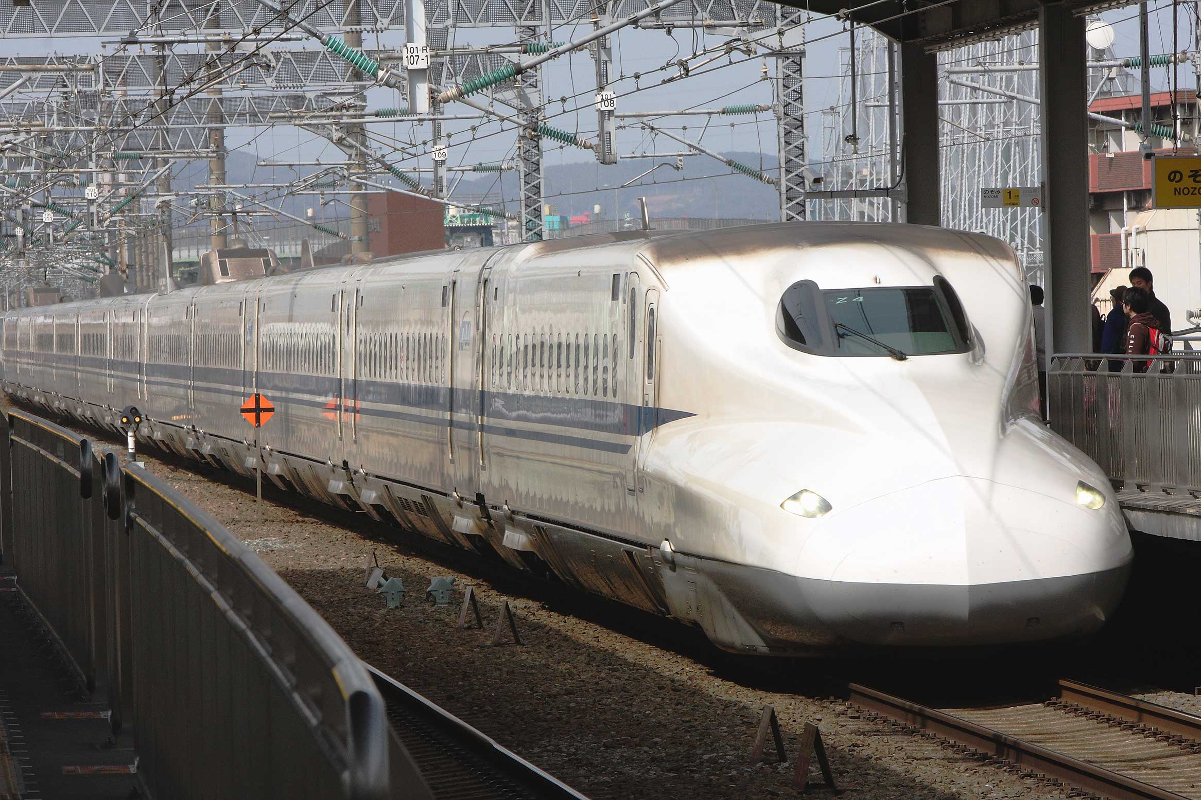 山陽新幹線小倉駅入線　N700系新幹線「のぞみ」