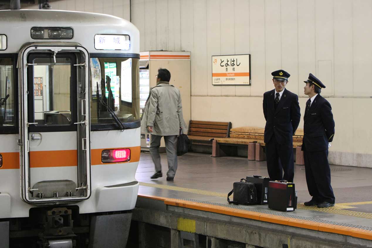 豊橋駅　313系普通列車