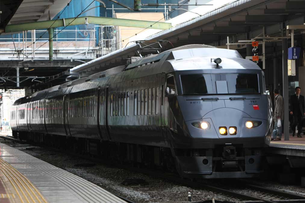 鹿児島本線博多駅　787系特急「有明」