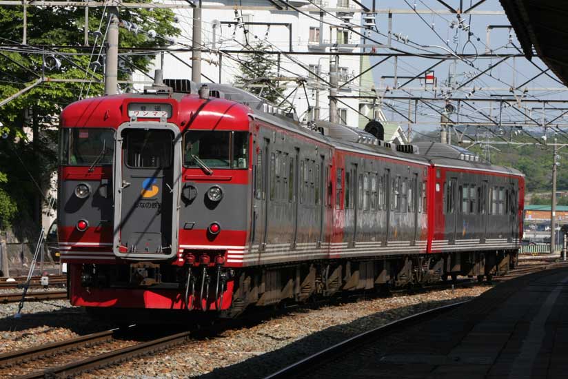 しなの鉄道線小諸駅　115系普通列車