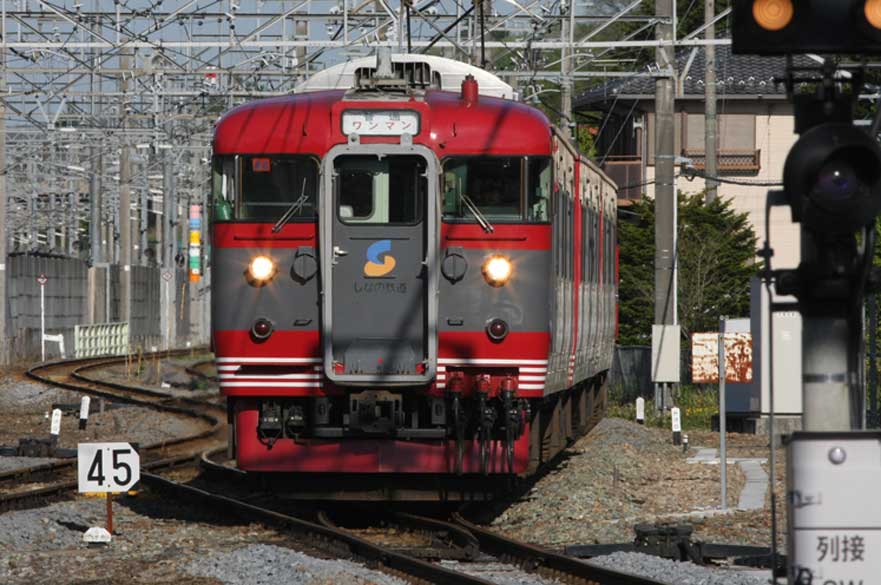 しなの鉄道線軽井沢駅入線　115系普通列車