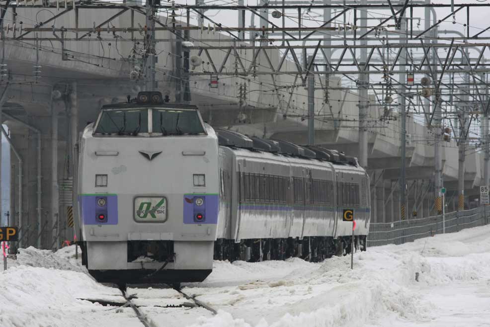 旭川駅　キハ183系特急「オホーツク」