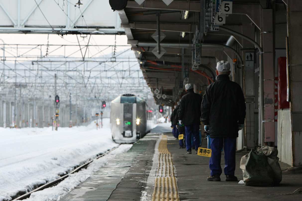 旭川駅　789系1000番台特急「スーパーカムイ」