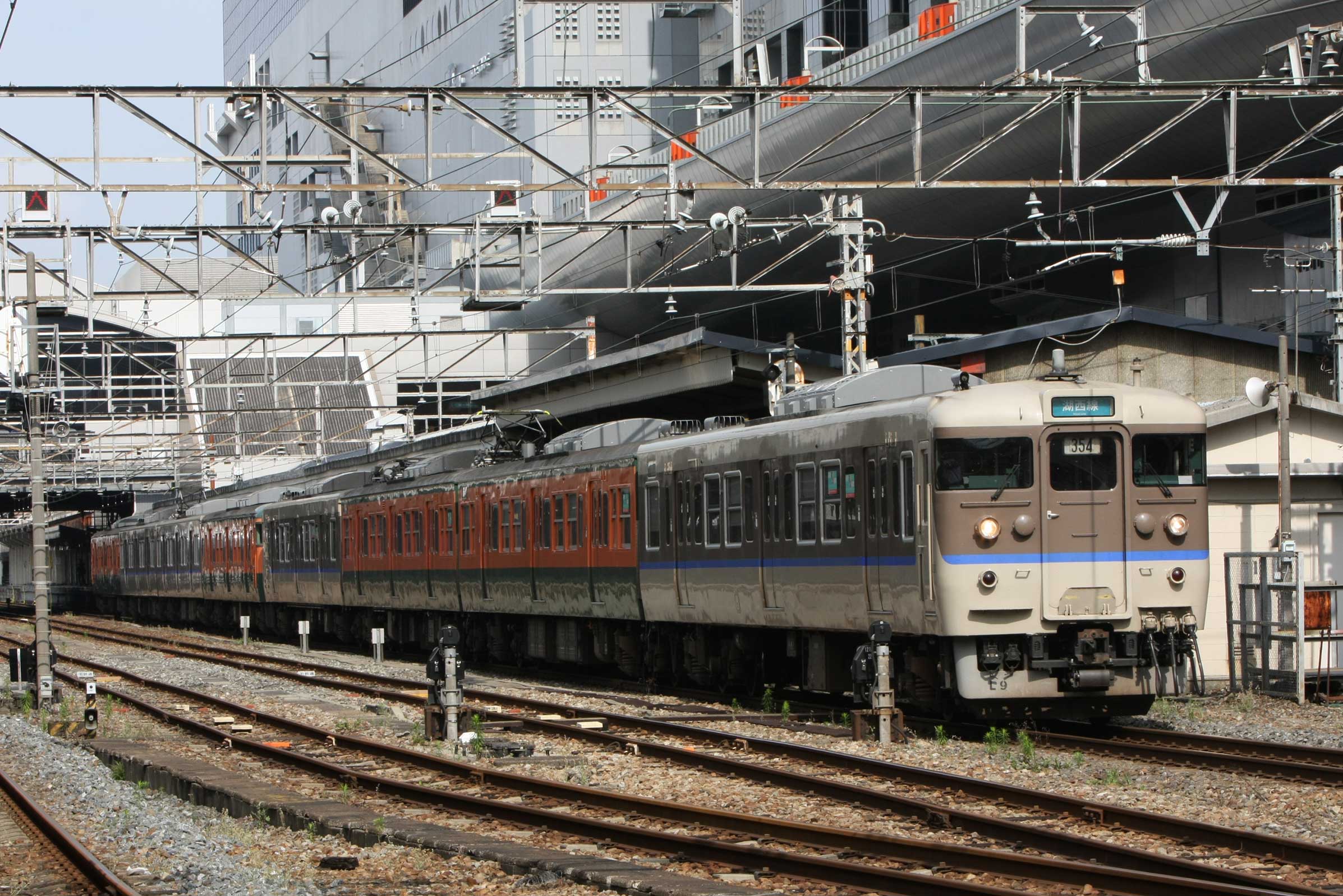 京都駅　113系普通列車