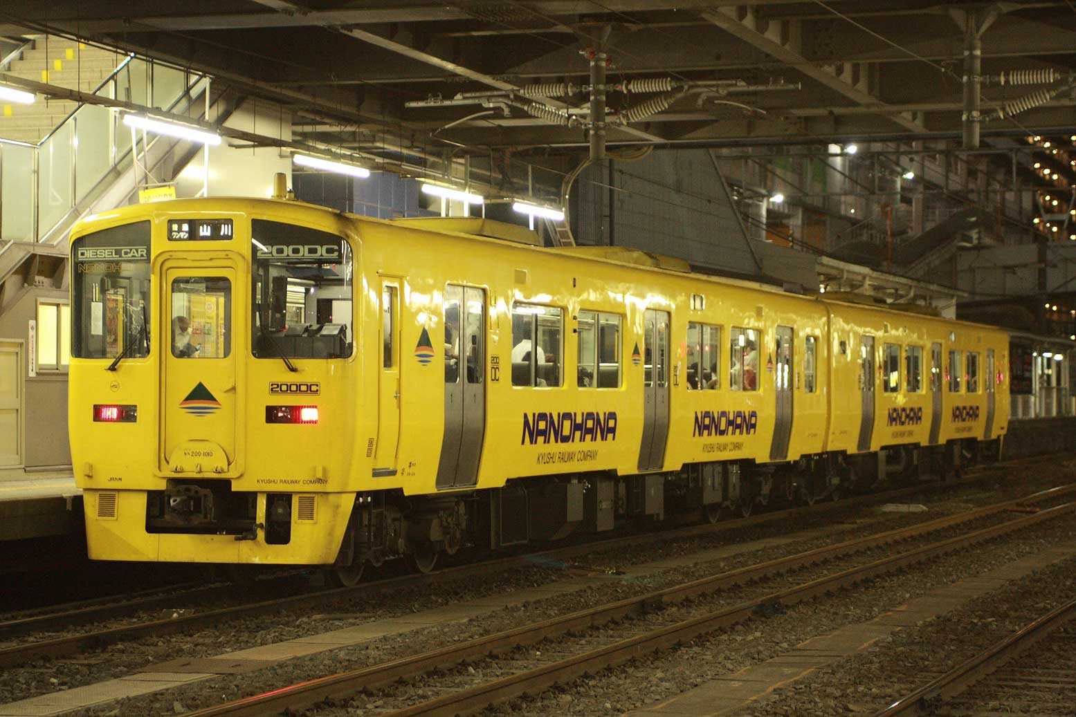 鹿児島中央駅　キハ200系普通列車