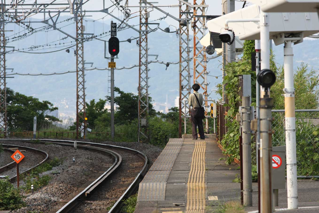 東海道本線根府川駅