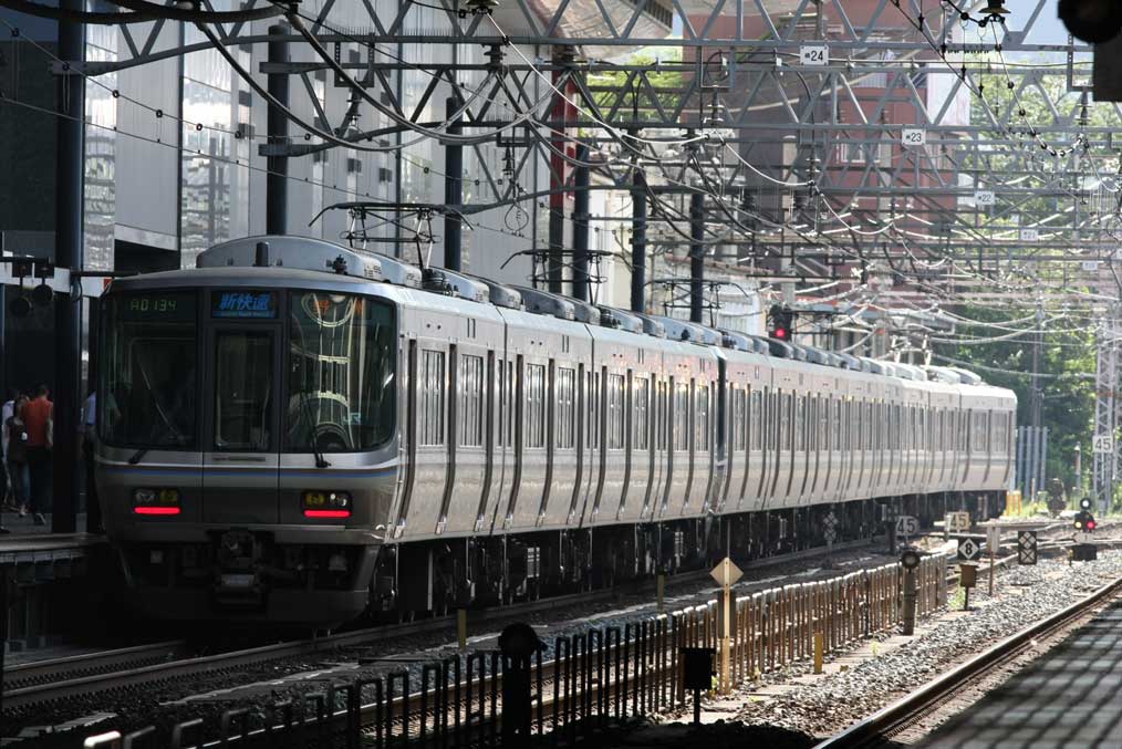 京都駅　223系新快速列車