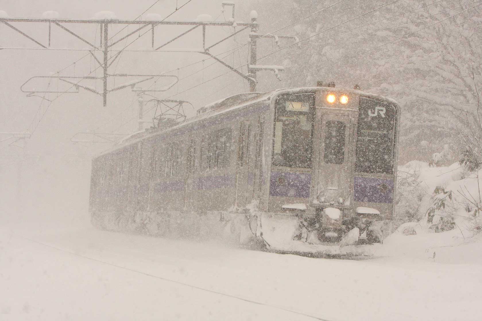 東北本線千曳－野辺地　701系1000番台普通列車