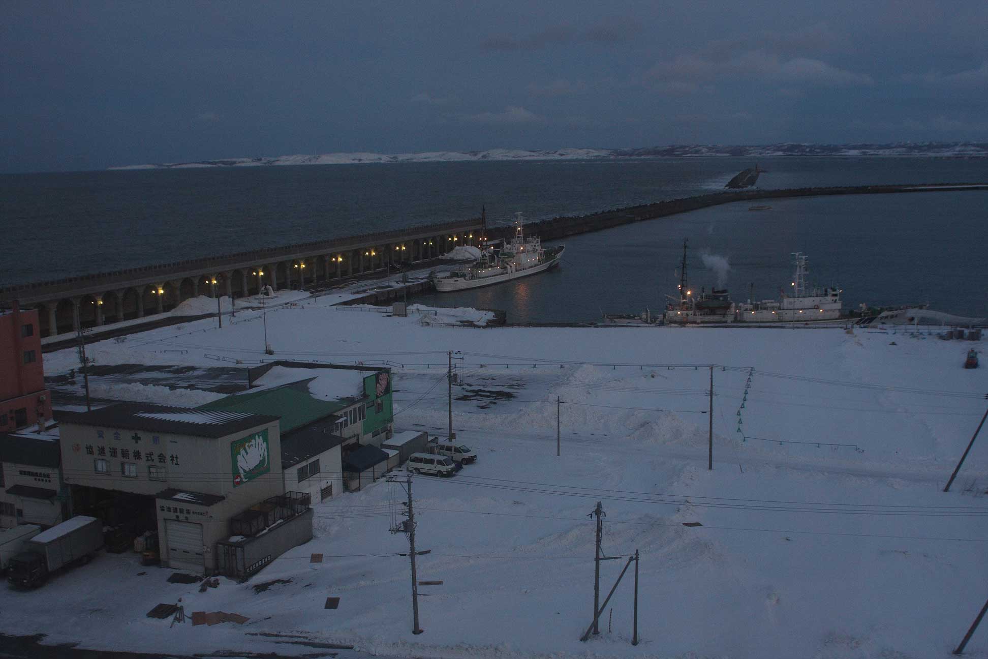 稚内駅ホテルより　宗谷湾