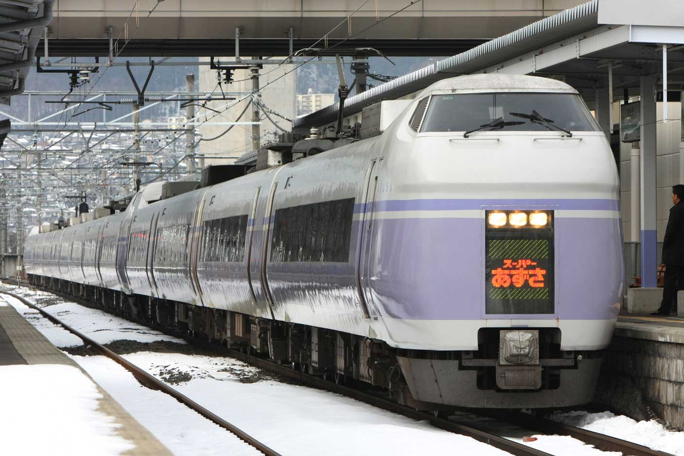 中央本線岡谷駅　E351系特急「スーパーあずさ」