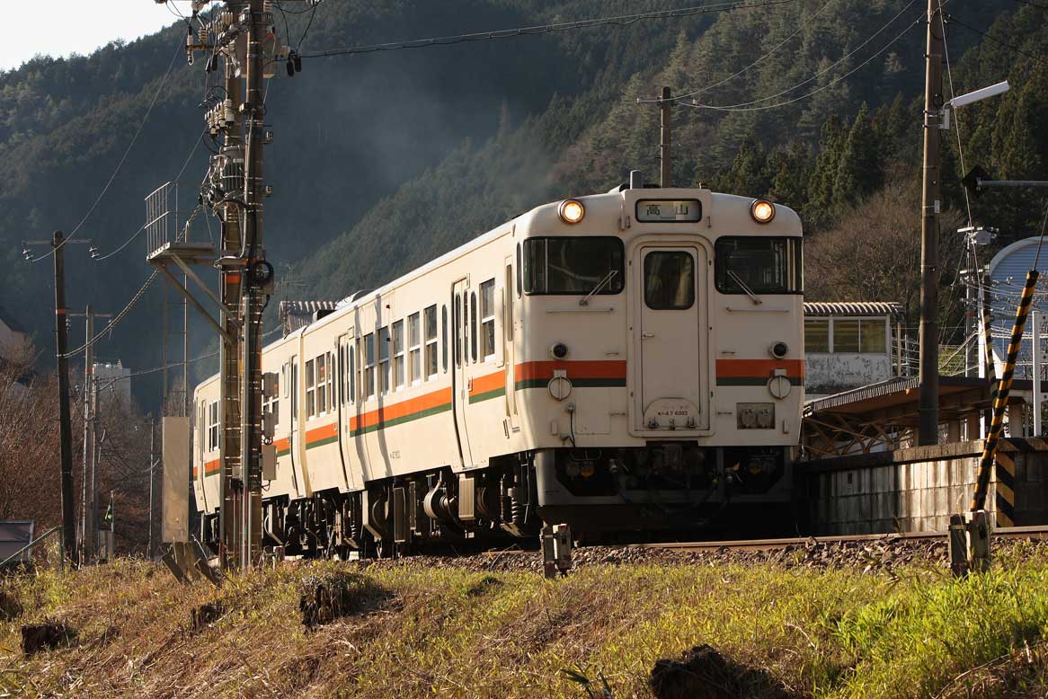 高山本線下呂駅　キハ47系普通列車