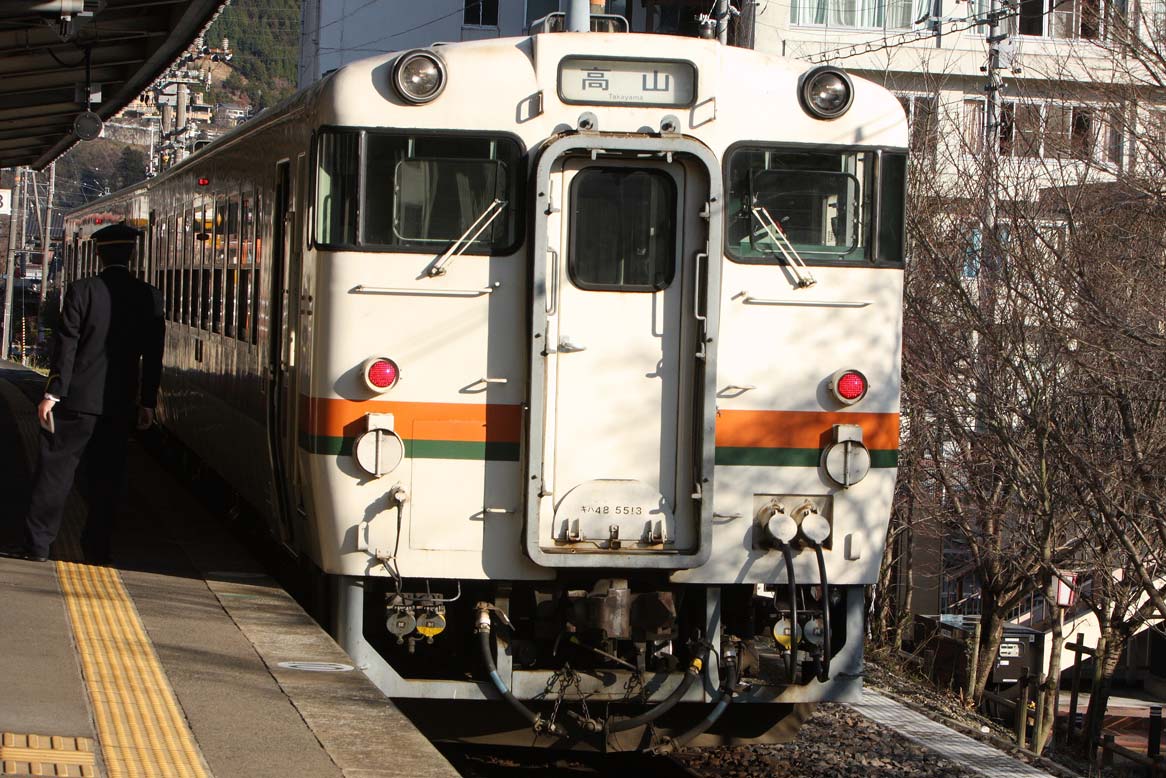 高山本線下呂駅　キハ48系普通列車