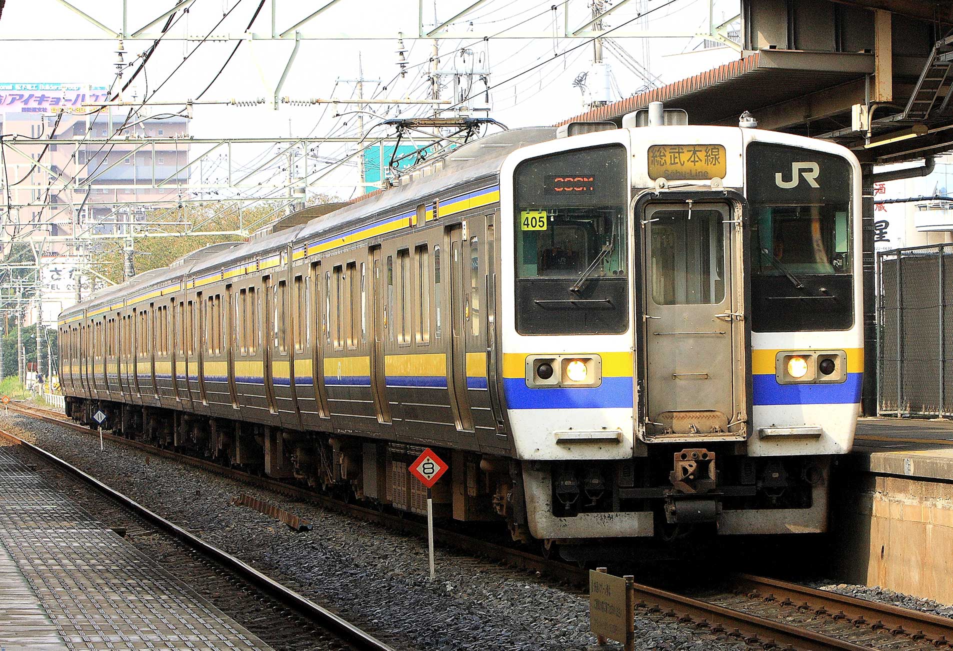 総武本線四街道駅　211系普通列車