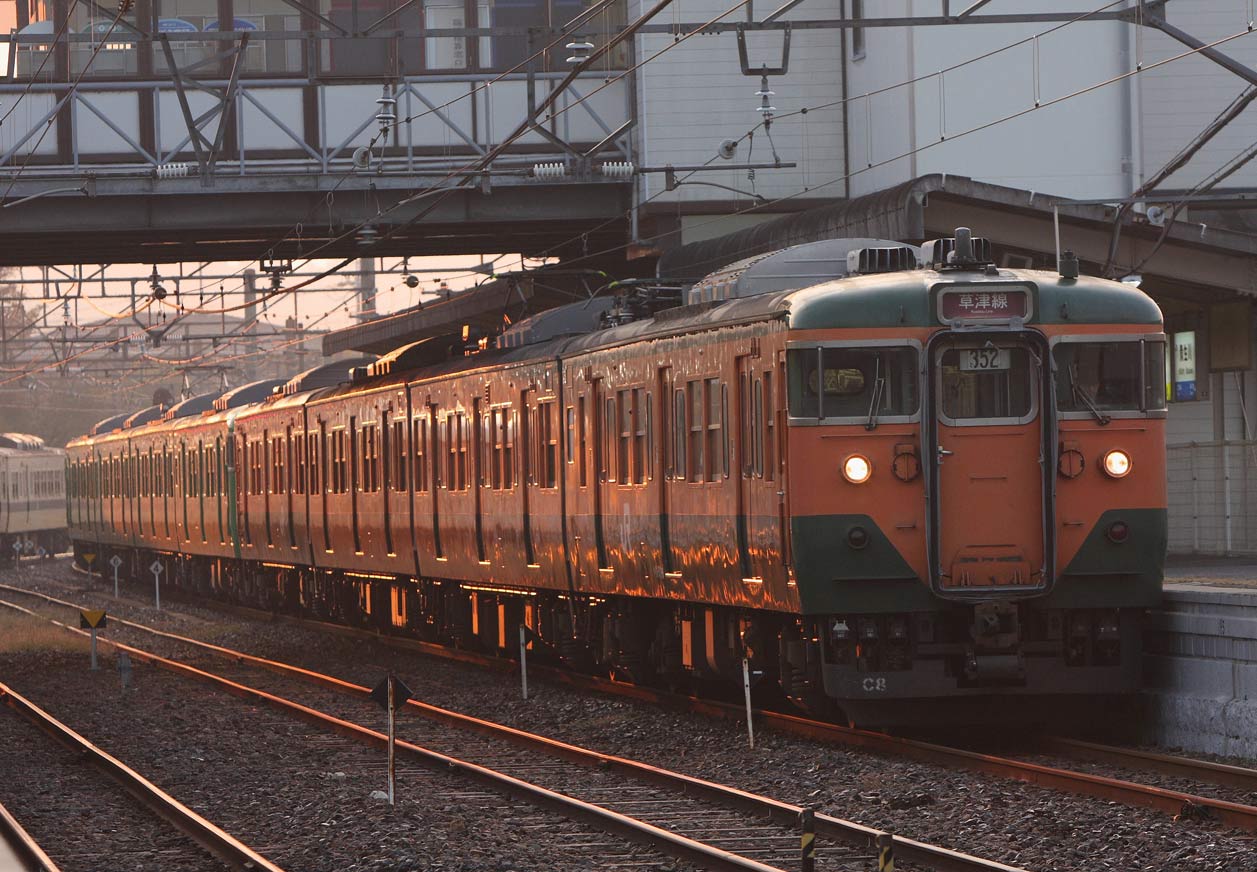 草津線貴生川駅　113系国鉄色普通列車