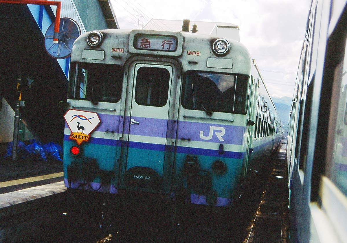 津山線津山駅 キハ65系急行「砂丘」