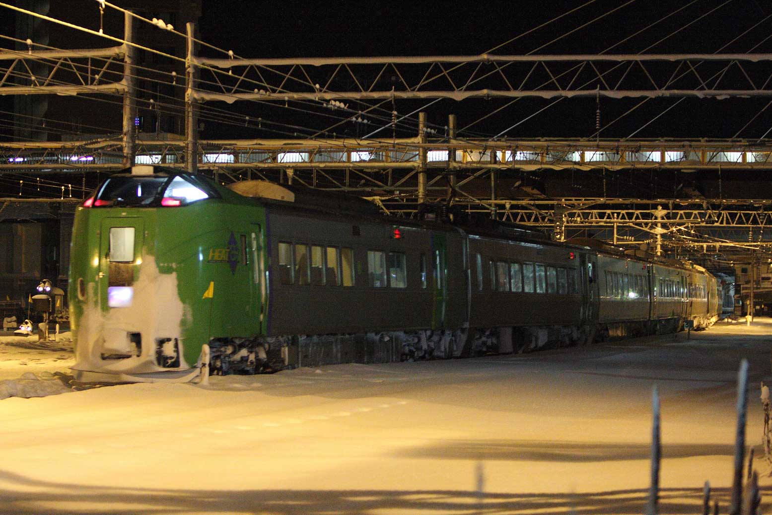 青森駅　789系100番台特急「スーパー白鳥」