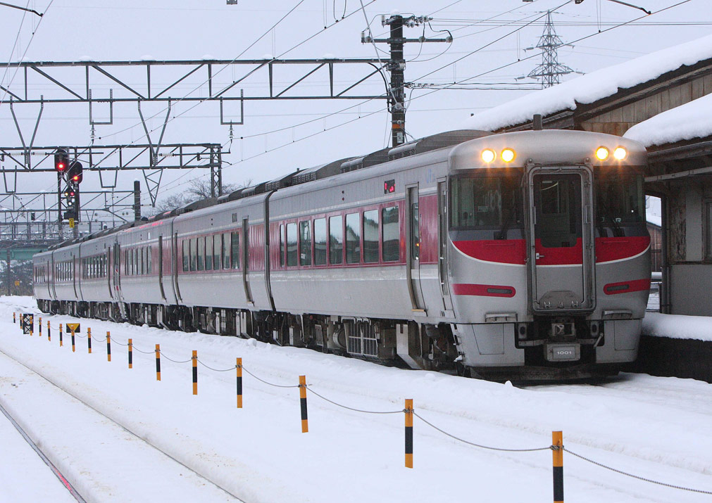 山陰本線豊岡駅　キハ189系特急「はまかぜ」