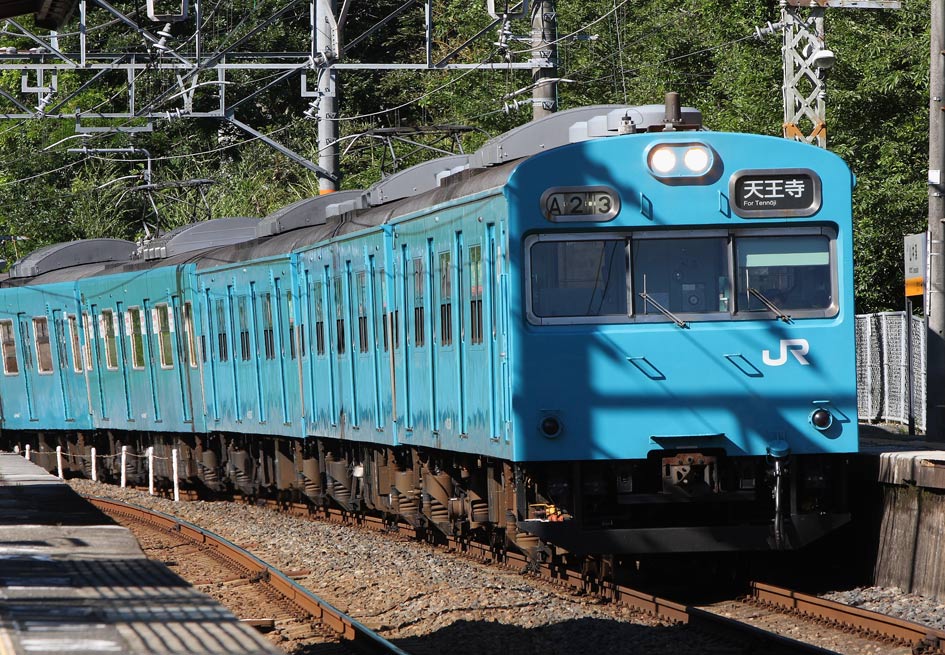 阪和線山中渓駅入線　103系普通列車