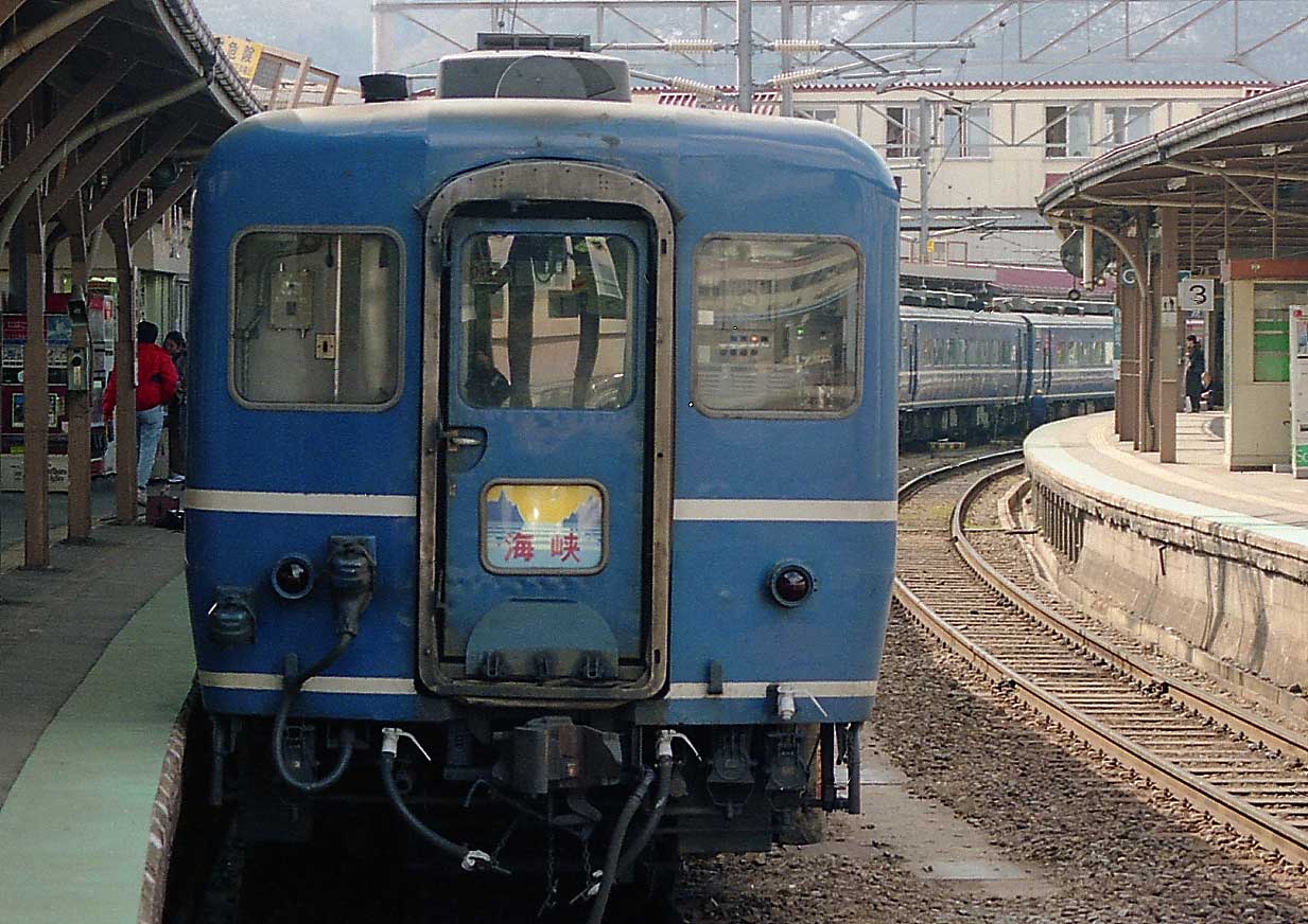 函館駅　14系快速「海峡」