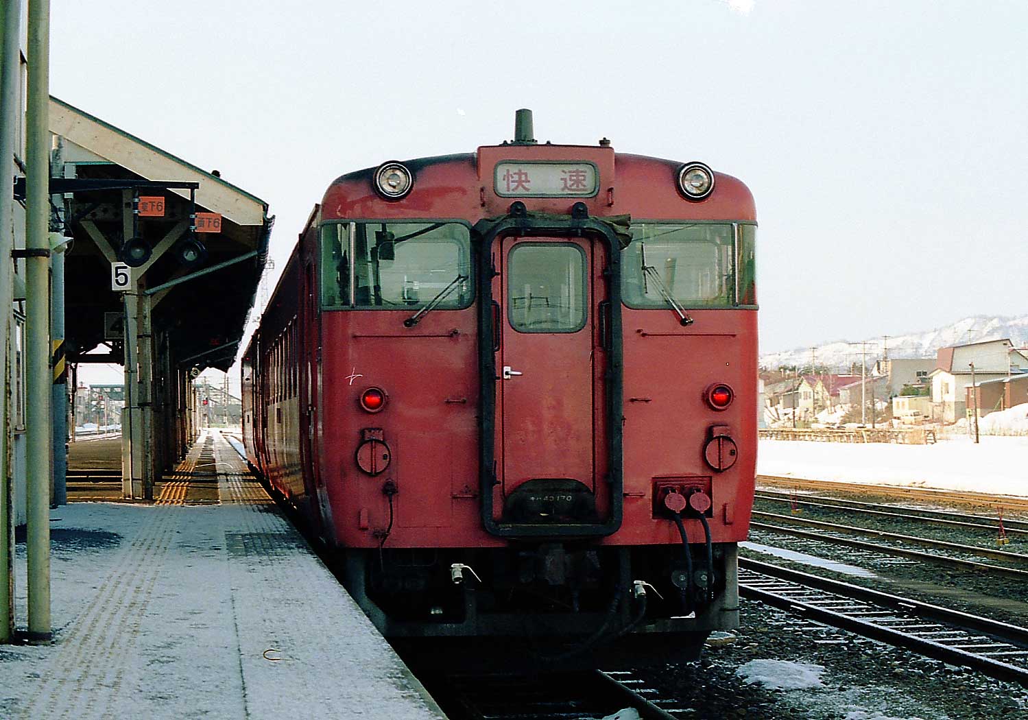 長万部駅　キハ47系快速列車