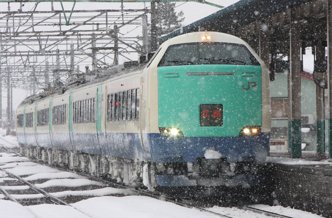 信越本線東三条駅入線　485系3000番台特急「北越」