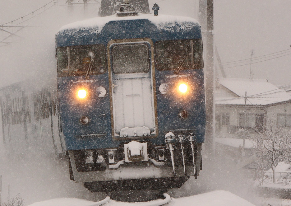 北陸本線東富山－水橋　475系普通列車