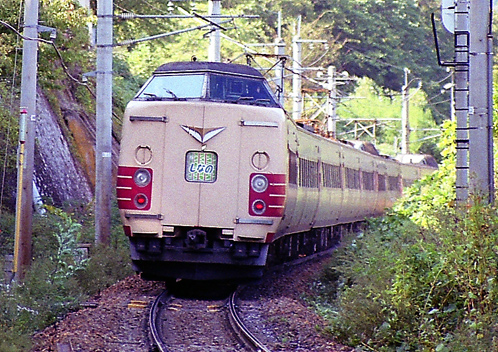 篠ノ井線姨捨－稲荷山　381系特急「しなの」