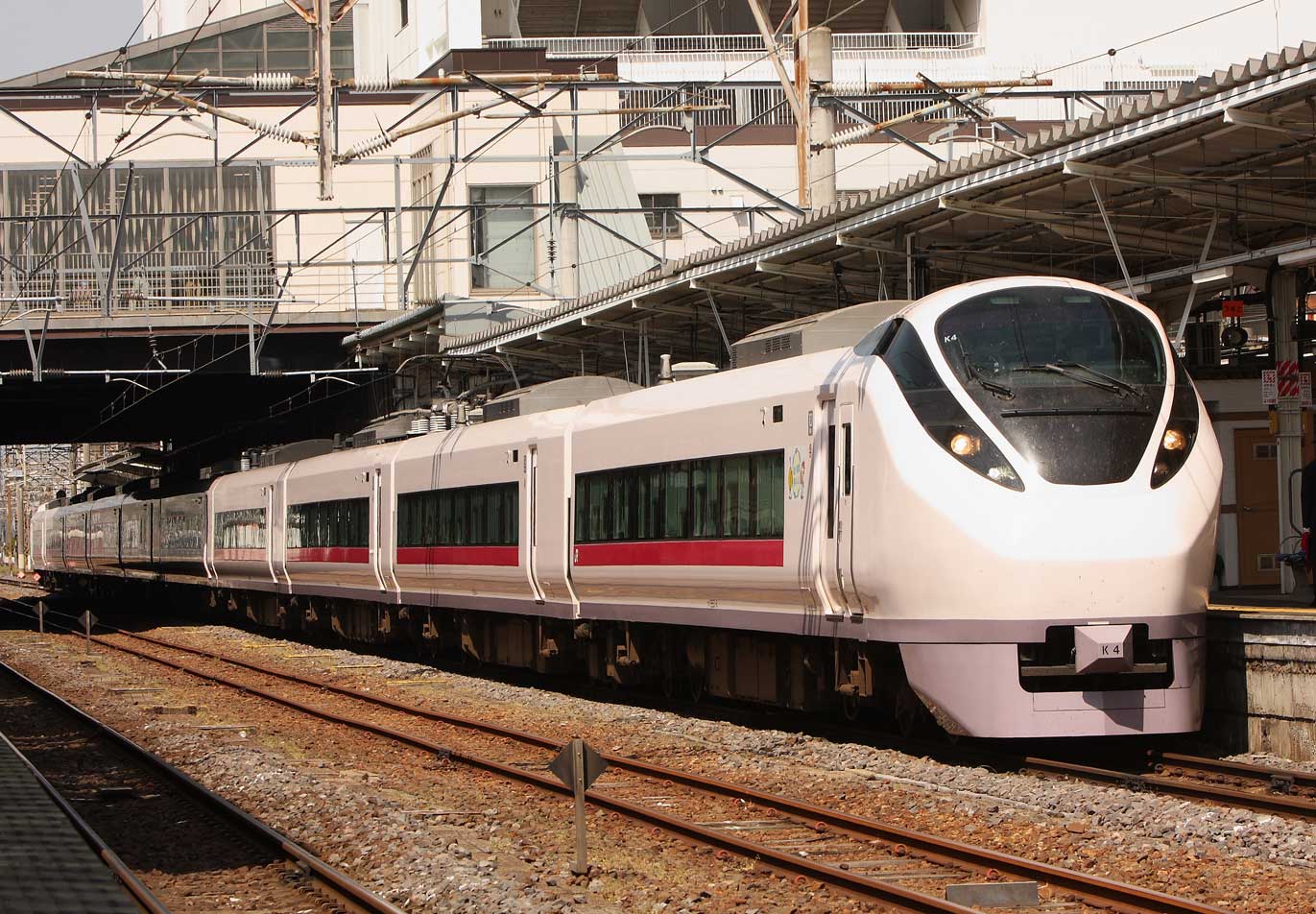 常磐線水戸駅　E657系特急「ひたち」